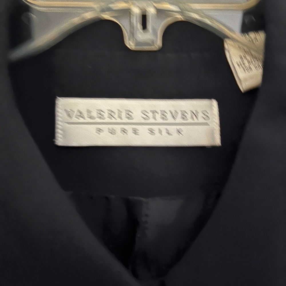 Valerie Stevens Silk Blazer - Picture 3 of 5